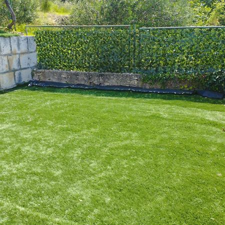 Holiday Home Carevic Gornja Brela エクステリア 写真