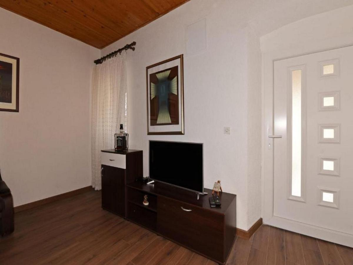 Holiday Home Carevic Gornja Brela エクステリア 写真