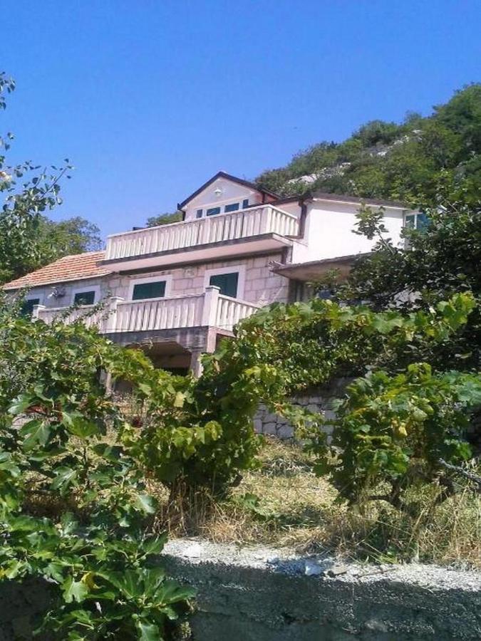Holiday Home Carevic Gornja Brela エクステリア 写真