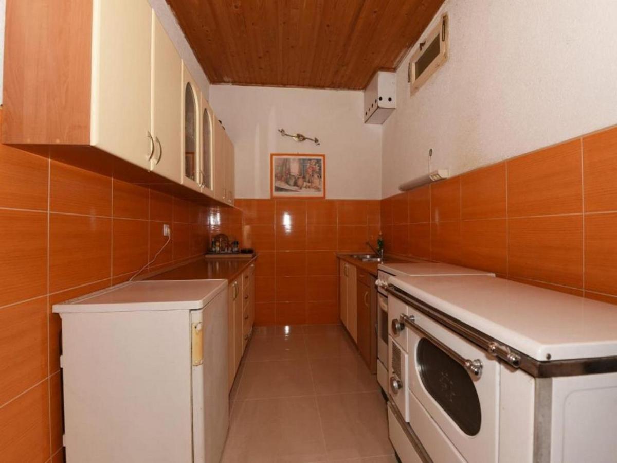 Holiday Home Carevic Gornja Brela エクステリア 写真